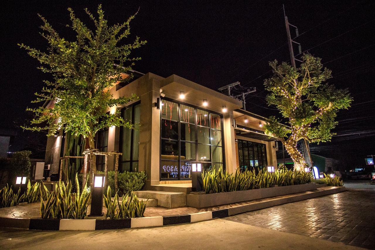 Bunprasop Garden Hotel Nakhon Si Thammarat Bagian luar foto
