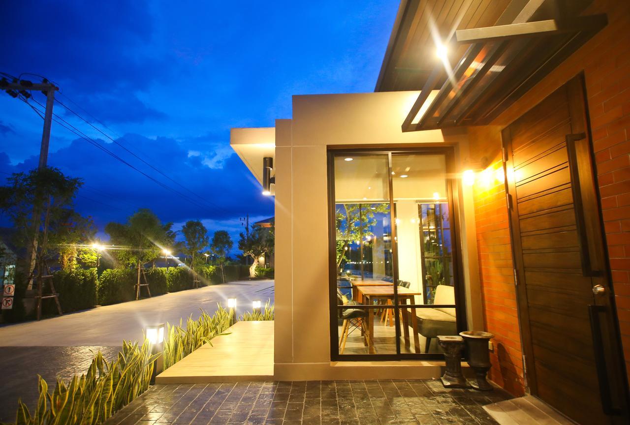 Bunprasop Garden Hotel Nakhon Si Thammarat Bagian luar foto
