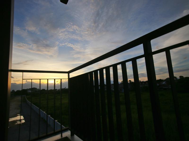 Bunprasop Garden Hotel Nakhon Si Thammarat Bagian luar foto