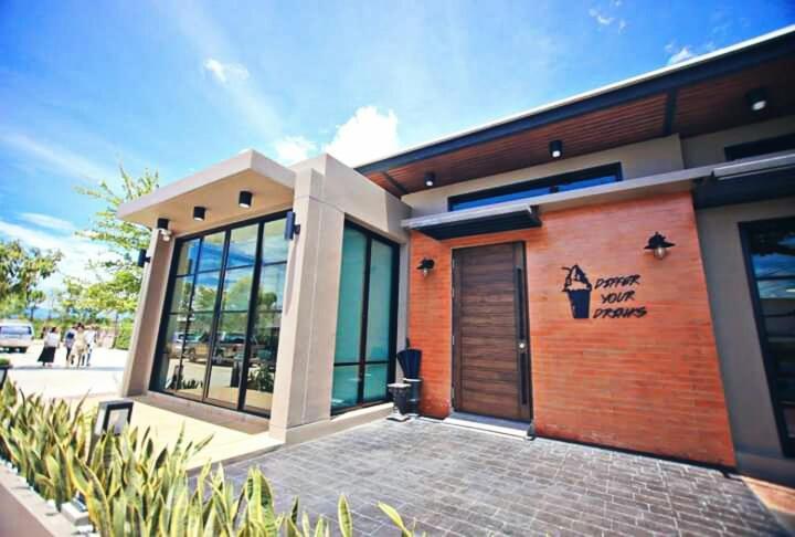 Bunprasop Garden Hotel Nakhon Si Thammarat Bagian luar foto